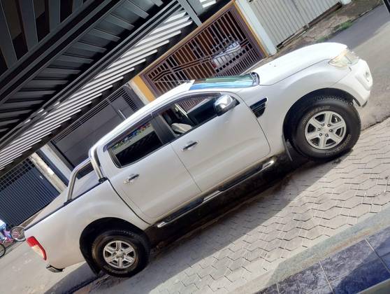 FORD RANGER 2.5 XLT 4X2 CD 16V FLEX 4P MANUAL